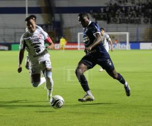Imágenes del desarrollo del partido.