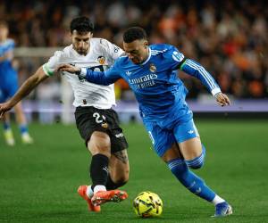 Mbappé busca seguir con su racha de goles con el Real Madrid en choque contra Valencia.
