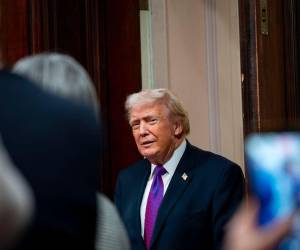 Estos reportes hablan de contactos más que de negociaciones, y señalan supuestas conversaciones sobre posibles y futuras reformas económicas.