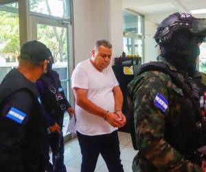 Tras su audiencia inicial en San Pedro Sula, ratifican prisión preventiva para profesor del Instituto JTR por violación calificada a menor de edad.
