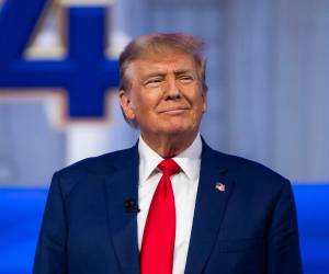 La tripulación de la misión Artemis II regresa a salvo a la Tierra tras diez días de historia en la órbita lunar.