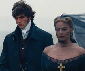 “Cumbres borrascosas” de Emerald Fennell está en el punto de mira. Toda duda sobre si es buena o no se disipará en su estreno la otra semana, cuando el público haga su propio juicio.