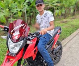 Foto en vida de Gustavo de Jesús Cardoza Mencía, joven de 18 años fallecido en la CA-13.