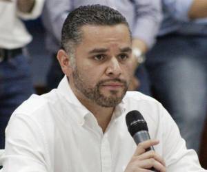 David Chávez refiere que hubo algún tipo de negociación detrás de la ausencia de unos 14 diputados opositores durante una reciente sesión del CN en la que se aprobaron los préstamos de la CAF.