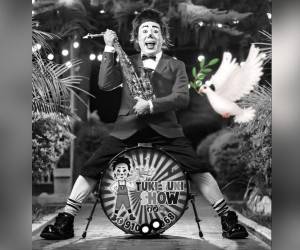 Rogers Gallegos Rodríguez de 28 años, mejor conocido como el payasito ‘Tuki Tuki’, fue asesinado a disparos el pasado jueves, tras lo que su familia cataloga como una trampa, ya que fue citado para dar un show infantil en la localidad de Gloria Grande, Huaycán, en el distrito de Ate, en Perú, antes de ser atacado. ¿ Qué se sabe del caso? Aquí los detalles.