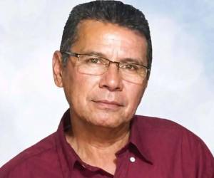 El abogado Jorge Armando Flores Rosales fue encontrado sin vida dentro de su vehículo.