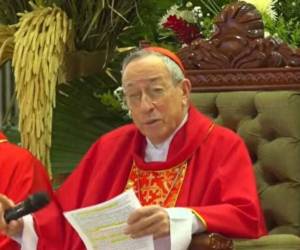 El cardenal emérito, Óscar Andrés Rodríguez Maradiaga, en la homilía del domingo de Ramos, en la Basílica Menor de Suyapa.