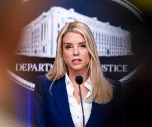 El presidente estadounidense, Donald Trump, anunció este miércoles que ha destituido a la fiscal general, Pam Bondi, a la que ha calificado como gran patriota y amiga leal, y que su cargo será ocupado de manera interina por el hasta ahora fiscal general adjunto, Todd Blanche.