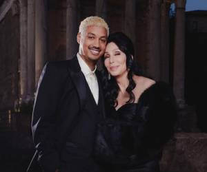 La vida sentimental de Cher apuntaría a movimientos importantes en su relación con Alexander Edwards. La artista, con una trayectoria marcada por decisiones firmes, mantiene un vínculo estable con el productor musical desde hace más de dos años, razón por la que ya sonarían campanas de boda. ¿Qué se sabe al respecto?