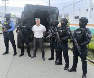 Darwin Ramos Días, alias Pikeke, fue trasladado de la cárcel de Támara hasta la base aérea de Palmerola donde lo esperan autoridades estadounidenses.