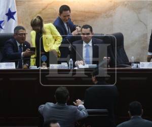 La iniciativa, impulsada por Tomás Zambrano, plantea declarar a estructuras criminales como organizaciones terroristas, endurecer penas y regular transferencias electrónicas y venta de chips telefónicos, utilizados para cometer este delito.