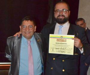 Bajo el lema Algo más que premios, la iniciativa ha reconocido a más de 600 personalidades desde su creación, consolidándose como uno de los espacios de reconocimiento al liderazgo y al periodismo más representativos del país.