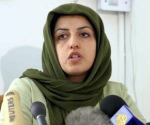 Dada la estrecha colaboración entre los gobiernos de Irán y Venezuela, el Comité Noruego del Nobel señala que la detención de Mohammadi se produce justo cuando el Premio Nobel de la Paz ha sido otorgado a Machado.