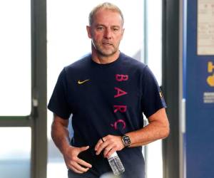 Hansi Flick no podrá contar con su goleador del Barcelona.
