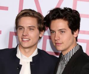 Dylan es 15 minutos mayor que Cole. A los cuatro meses se mudaron a Long Beach, California.