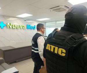 La inspección se realizó la mañana de este jueves, cuatro días después de que EL HERALDO Plus y LA PRENSA Premium denunciaron que clínicas, dirigidas por colombianos, engañaban a los pacientes.