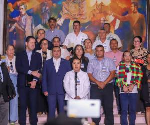 El martes sostuvieron un acercamiento con el secretario privado Luis Castro y lograron que el presidente Asfura los recibiera en horas de la mañana de hoy.