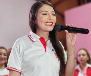 La esposa de Salvador Nasralla agradeció el apoyo brindado en las urnas.