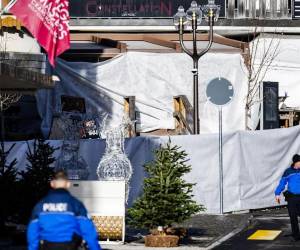 Un incendio en un bar de Crans-Montana, Suiza, dejó unos 40 muertos y 115 heridos en Año Nuevo. Autoridades investigan el origen del siniestro.