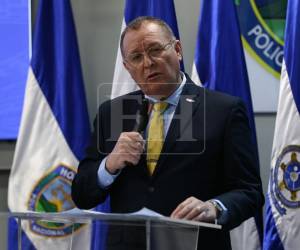 El secretario de Seguridad, Gerzon Velásquez, durante la presentación de la nueva estrategia de seguridad ciudadana este 21 de abril donde explicó los ejes de la nueva estrategia que busca golpear las finanzas de las estructuras criminales.