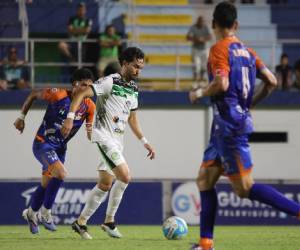 Imágenes del desarrollo del partido.