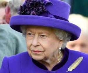 La reina Isabel es jefa de Estado del Reino Unido y otros 15 países.