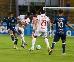 Imágenes del desarrollo del partido.