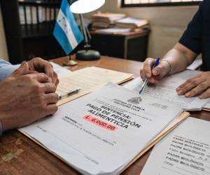 Tras la medida dictada por la jueza del caso, el abogado del acusado anunció que interpondrá un recurso de apelación al considerar que la resolución carece de sustento jurídico.