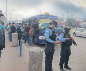 Las autoridades realizaron operativos en las unidades de transporte público del bulevar Suyapa de Tegucigalpa.