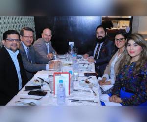 Los funcionarios del PSH se reunieron para celebrar el aniversario de la firma del acuerdo con el partido Libertad y Refundación en octubre de 2021.