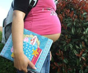 La menor recibió fuertes golpes, sin embargo, su embarazo permanece estable, según los médicos. (Foto Ilustrativa).