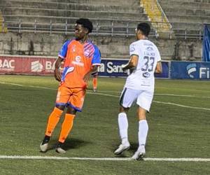 Lobos de la UPNFM logró remontarle al Juticalpa FC.