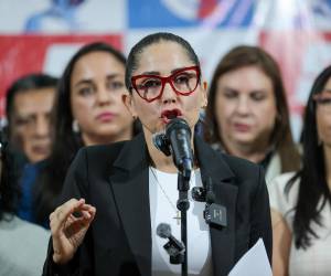 Su partido, Revolución Ciudadana, permanece suspendido y no podrá participar en los comicios del 29 de noviembre.