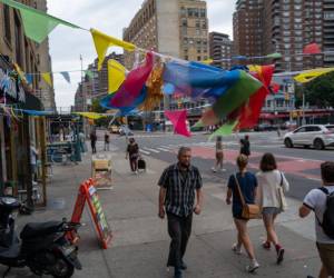 Nueva York y California declararon emergencia sanitaria para dar mayor celeridad a los esfuerzos para controlar el contagio.