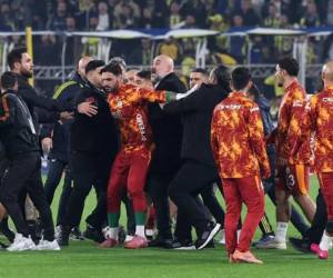 El fútbol del país turco atraviesa un incómodo momento luego de la detención de gran número de futbolista y directivo. Todos están siendo investigados