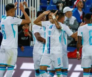 La selección de Honduras se vio bien en amistoso ante Perú en primer partido de José Molina.