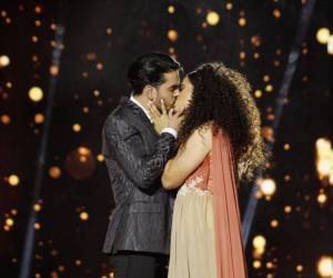 Después de interpretar “Recuérdame”, Cesia y Andrés se besaron en el escenario.