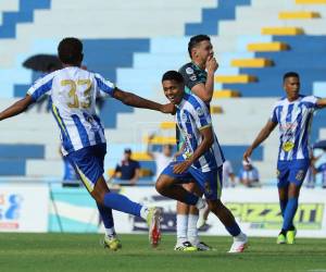 Imágenes del desarrollo del partido.