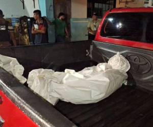 El cadáver del menor fue trasladado hasta la morgue de San Pedro Sula.