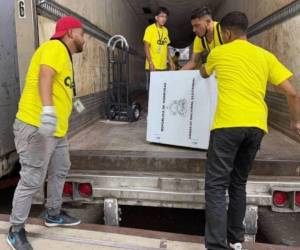 El órgano electoral enfrenta una carrera contra el tiempo después que la única empresa oferente declinara del contrato en las próximas horas se espera que el CNE lance un proceso de contratación expedita.