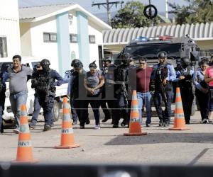La Policía Nacional y el Ministerio Público ejecutaron la Operación Jaguar, una ofensiva contra el crimen organizado que dejó el aseguramiento de más de 420 millones de lempiras en bienes de presunto origen ilícito, además de varias detenciones ligadas al grupo criminal Los Domínguez. Esto se sabe del duro golpe al narcotráfico.