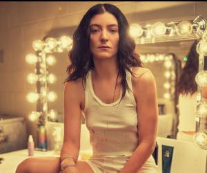 Pánico en Lollapalooza: Lorde para su concierto por varios desmayos entre el público
