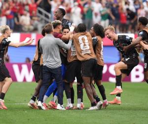 El mundo del fútbol no está libre de las apuestas deportivas y durante la presente Copa del Mundo se ha hecho famoso el caso de un cantante que terminó ganando un millón de dólares por apostarle a Canadá.