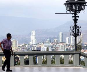 Las temperaturas seguirán frescas en la madrugada y cálidas al mediodía, mientras una cuña de alta presión mantiene el clima seco y estable en el territorio nacional.