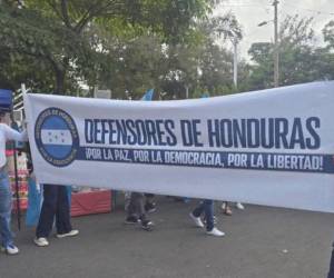 Asimismo, indicó que el control político es fundamental para garantizar la supremacía de la Constitución sobre intereses particulares o partidarios.