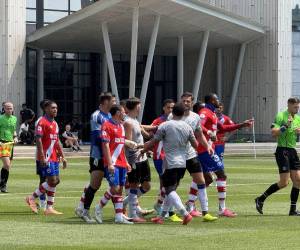 Olimpia recibió 8 goles en dos partidos en su pretemporada en Estados Unidos y no marcó.