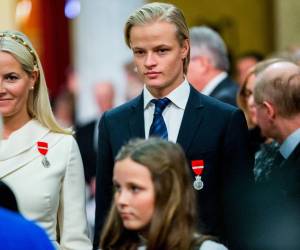 Høiby reveló que está siendo evaluado por posible trastorno de estrés postraumático, ansiedad social severa y depresión profunda.