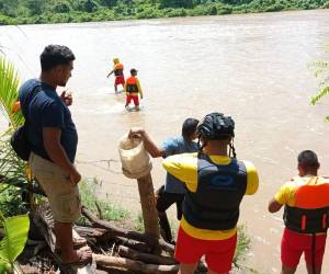 Hasta el momento no está claro cómo ocurrió el incidente en el que el pequeño cayó al agua.