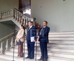 Las autoridades del INE hacen un llamado a los ciudadanos a colaborar con el personal designado a realizar el censo poblacional.