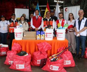 La donación incluye material médico, kits higiénicos, mantas, así como material de higiene, equipos médicos y dos motores para embarcaciones.